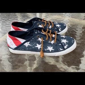 RARE ! PATRIOTIC SPERRY’S.  🇸🇾